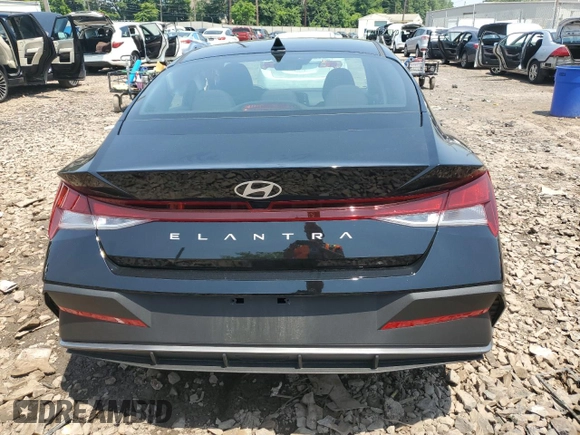 2025 Hyundai Elantra SE with VIN KMHLL4DG0SU931768, listed as a Copart auction lot 60353885 with 1,319 mi miles and Salvage title. Bid and sale history available at DreamBid. Image 6.