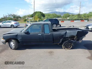 1994 Toyota Pickup с VIN JT4VN93D1R5041456, выставлен на аукционе IAAI как лот 41916959 с пробегом 181 307 миль миль и . История ставок и продаж доступна на DreamBid. Изображение 13.