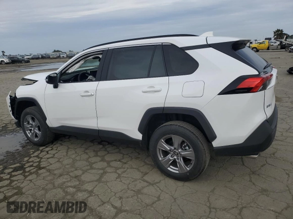 2025 Toyota RAV4 XLE with VIN 2T3W1RFV6SC310667, listed as a Copart auction lot 49924425 with 3,261 mi miles and Clean Title. Bid and sale history available at carsss.com. Image 2.