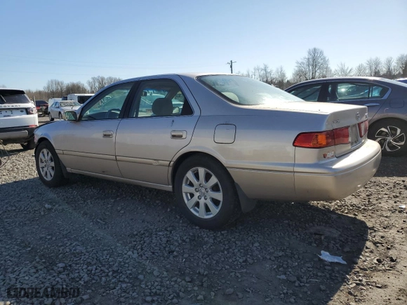 2000 Toyota Camry CE with VIN 4T1BG22K9YU001288, listed as a Copart auction lot 46922385 with 93,290 mi miles and Salvage Title. Bid and sale history available at carsss.com. Image 2.