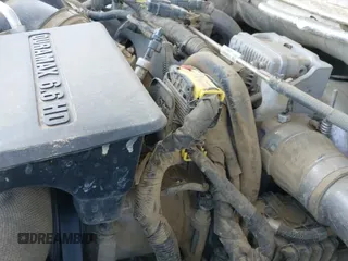 2020 Chevrolet Silverado 2500HD Work Truck z VIN 1GC1YLEY7LF237809, wystawiony jako IAAI lot #42468327 z przebiegiem 117 826 mil mil oraz . Historia ofert i sprzedaży dostępna na DreamBid. Obrazek 19.