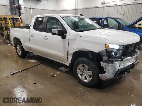2020 Chevrolet Silverado 1500 LT with VIN 1GCRYDEDXLZ310143, listed as a Copart auction lot 86916724 with 44,228 mi miles and Salvage Title. Bid and sale history available at carsss.com. Image 4.