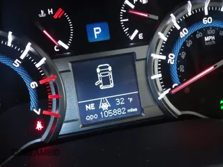 2018 Toyota 4Runner SR5 with VIN JTEBU5JR4J5507930, listed as a IAAI auction lot 41292536 with 105,882 mi miles and . Bid and sale history available at DreamBid. Image 16.