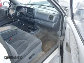 1997 Dodge Dakota with VIN 1B7GL23X2VS239975, listed as a IAAI auction lot 41831896 with 382,978 mi miles. Bid and sale history available at carsss.com. Image 5.