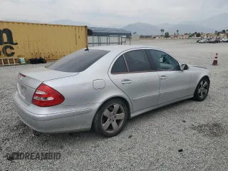 2006 Mercedes-Benz E 500 z VIN WDBUF70J76A883405, wystawiony jako Copart lot #58378925 z przebiegiem 117 433 mil mil oraz Szkoda całkowita • Salvage title. Historia ofert i sprzedaży dostępna na DreamBid. Obrazek 3.