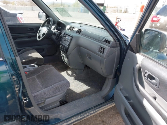1997 Honda CR-V with VIN JHLRD1844VC027560, listed as a IAAI auction lot 41915164 with 267,691 mi miles. Bid and sale history available at carsss.com. Image 5.