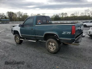 1998 Chevrolet Silverado 1500 with VIN 1GCEK14R0WZ137636, listed as a Copart auction lot 50781335 with 276,184 mi miles and Salvage Title. Bid and sale history available at DreamBid. Image 2.