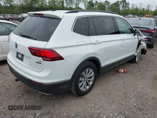 2018 Volkswagen Tiguan SEL с VIN 3VV2B7AX8JM102377, выставлен на аукционе IAAI как лот 42246183 с пробегом 77 349 миль миль и . История ставок и продаж доступна на DreamBid. Изображение 4.