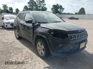 2022 Jeep Compass Latitude with VIN 3C4NJDBBXNT209295, listed as a IAAI auction lot 42198832 with Not provided miles and . Bid and sale history available at DreamBid. Image 1.