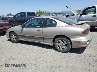 2002 Pontiac Sunfire SE z VIN 1G2JB124327288986, wystawiony jako Copart lot #64072634 z przebiegiem 122 306 mil mil oraz Szkody całkowita. Historia ofert i sprzedaży dostępna na DreamBid. Obrazek 2.