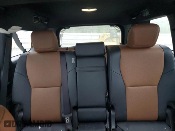2024 Lexus GX 550 Premium z VIN JTJTBCDX2R5023308, wystawiony jako Copart lot #50315765 z przebiegiem 5 366 mil mil oraz Szkoda całkowita • Salvage title. Historia ofert i sprzedaży dostępna na DreamBid. Obrazek 10.