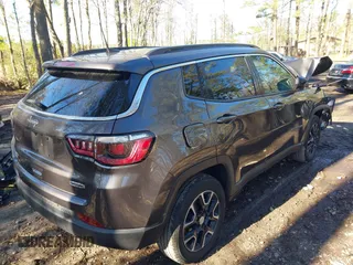 2022 Jeep Compass Latitude with VIN 3C4NJDBB8NT124794, listed as a IAAI auction lot 41817343 with 55,166 mi miles and . Bid and sale history available at DreamBid. Image 4.