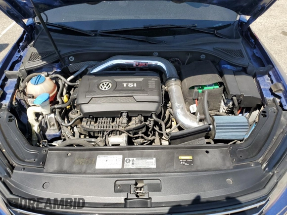 2017 Volkswagen Passat S z VIN 1VWAT7A38HC013566, wystawiony jako Copart lot #52431305 z przebiegiem 111 598 mil mil oraz Szkoda całkowita • Salvage title. Historia ofert i sprzedaży dostępna na DreamBid. Obrazek 11.
