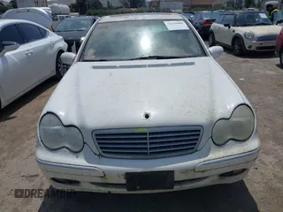 2002 Mercedes-Benz C with VIN WDBRF61J02F208524, listed as a IAAI auction lot 42111684 with 193,535 mi miles and . Bid and sale history available at carsss.com. Image 6.