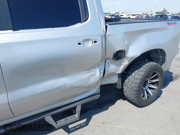2019 Chevrolet Silverado 1500 LT Trail Boss with VIN 3GCPYFED9KG117659, listed as a IAAI auction lot 42128402 with 61,759 mi miles and . Bid and sale history available at DreamBid. Image 6.