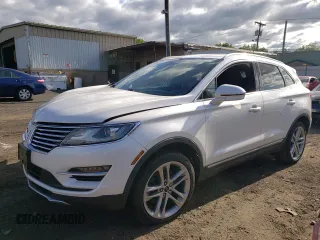 2018 Lincoln MKC Reserve with VIN 5LMCJ3D94JUL13544, listed as a Copart auction lot 61193235 with 28,353 mi miles and Salvage title. Bid and sale history available at DreamBid. Image 1.