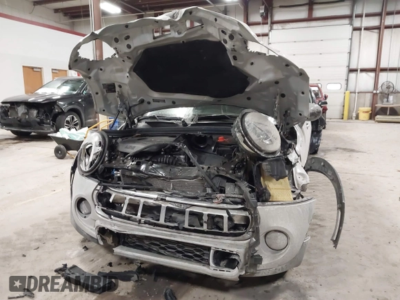 2015 MINI Hardtop 4 Door S with VIN WMWXU3C56F2B66449, listed as a IAAI auction lot 41296784 with 53,589 mi miles and . Bid and sale history available at DreamBid. Image 12.