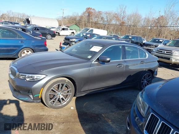 2022 BMW 3 Series 330i xDrive with VIN 3MW5R7J01N8C32331, listed as a IAAI auction lot 40766569 with 27,105 mi miles. Bid and sale history available at carsss.com. Image 14.