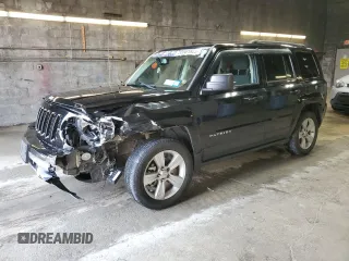 2014 Jeep Patriot Latitude with VIN 1C4NJPFB0ED890696, listed as a Copart auction lot 55581825 with 70,030 mi miles and Salvage title. Bid and sale history available at DreamBid. Image 1.