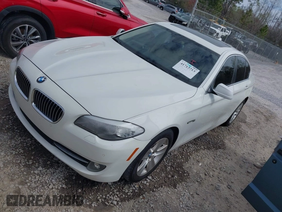 2013 BMW 5 Series 528i with VIN WBAXG5C5XDDY31063, listed as a IAAI auction lot 41713713 with Not Provided miles and . Bid and sale history available at carsss.com. Image 2.