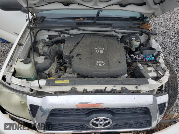 2011 Toyota Tacoma PreRunner with VIN 3TMJU4GN5BM113539, listed as a Copart auction lot 52208635 with 304,559 mi miles and Salvage Title. Bid and sale history available at DreamBid. Image 13.