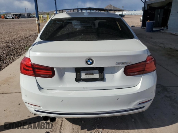 2018 BMW 3 Series 330i z VIN WBA8B9G51JNU98178, wystawiony jako Copart lot #52147575 z przebiegiem 66 695 mil mil oraz Szkoda całkowita • Salvage title. Historia ofert i sprzedaży dostępna na DreamBid. Obrazek 6.