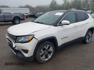 2020 Jeep Compass Limited z VIN 3C4NJDCB0LT233570, wystawiony jako IAAI lot #42182241 z przebiegiem 59 858 mil mil oraz . Historia ofert i sprzedaży dostępna na DreamBid. Obrazek 2.