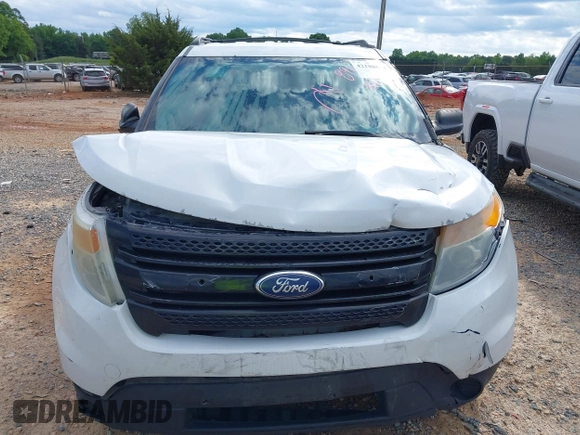 2013 Ford Police Interceptor Utility z VIN 1FM5K8AR2DGB78965, wystawiony jako IAAI lot #42188563 z przebiegiem 238 409 mil mil oraz . Historia ofert i sprzedaży dostępna na DreamBid. Obrazek 12.