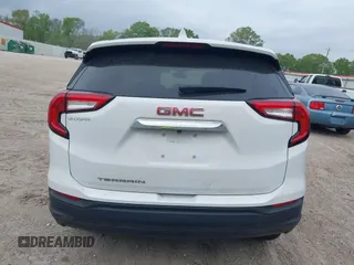 2022 GMC Terrain SLE with VIN 3GKALMEV2NL165876, listed as a IAAI auction lot 41893833 with Not provided miles and . Bid and sale history available at DreamBid. Image 16.