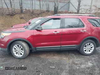 2013 Ford Explorer XLT with VIN 1FM5K8D85DGA47144, listed as a IAAI auction lot 42009829 with 215,192 mi miles and . Bid and sale history available at carsss.com. Image 14.