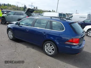 2014 Volkswagen Jetta TDI w/Sunroof & Nav с VIN 3VWPL7AJ6EM627504, выставлен на аукционе IAAI как лот 41970302 с пробегом 62 769 миль миль и . История ставок и продаж доступна на DreamBid. Изображение 3.