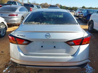 2024 Nissan Altima 2.5 S with VIN 1N4BL4BV9RN408289, listed as a IAAI auction lot 40937576 with 4,796 mi miles. Bid and sale history available at carsss.com. Image 16.