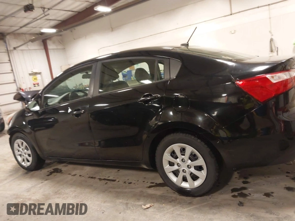 2014 Kia Rio LX with VIN KNADM4A32E6409785, listed as a IAAI auction lot 41810262 with 183,669 mi miles. Bid and sale history available at carsss.com. Image 15.