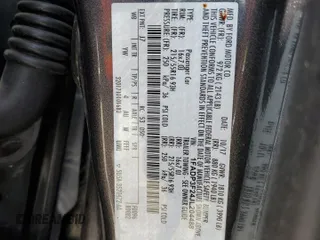 2018 Ford Focus SE z VIN 1FADP3F24JL204488, wystawiony jako Copart lot #54733625 z przebiegiem Nie podano mil oraz Szkoda całkowita • Salvage title. Historia ofert i sprzedaży dostępna na DreamBid. Obrazek 12.