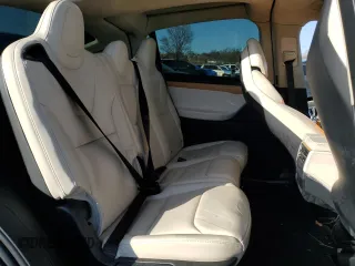 2018 Tesla Model X 75D with VIN 5YJXCDE28JF102270, listed as a Copart auction lot 46123135 with 110,540 mi miles and Clean Title. Bid and sale history available at carsss.com. Image 10.