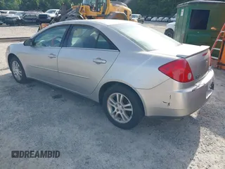 2006 Pontiac G6 6-Cyl z VIN 1G2ZG558464228524, wystawiony jako IAAI lot #42375602 z przebiegiem 172 972 mil mil oraz . Historia ofert i sprzedaży dostępna na DreamBid. Obrazek 3.