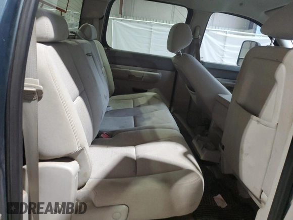 2011 GMC Sierra 2500HD SLE z VIN 1GT120C89BF191238, wystawiony jako Copart lot #87237264 z przebiegiem 192 484 mil mil oraz Szkoda całkowita • Salvage title. Historia ofert i sprzedaży dostępna na DreamBid. Obrazek 10.