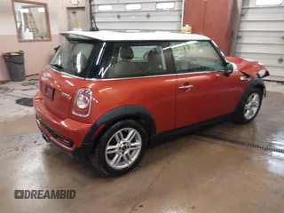 2011 MINI Hardtop S with VIN WMWSV3C52BTY13177, listed as a IAAI auction lot 41859894 with 92,168 mi miles and . Bid and sale history available at DreamBid. Image 4.