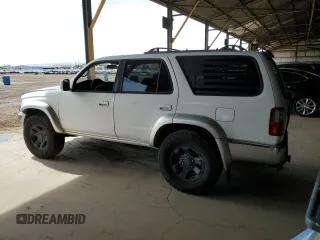 2000 Toyota 4Runner SR5 z VIN JT3GN86R9Y0169700, wystawiony jako Copart lot #56574135 z przebiegiem 197 734 mil mil oraz Szkoda całkowita • Salvage title. Historia ofert i sprzedaży dostępna na DreamBid. Obrazek 2.