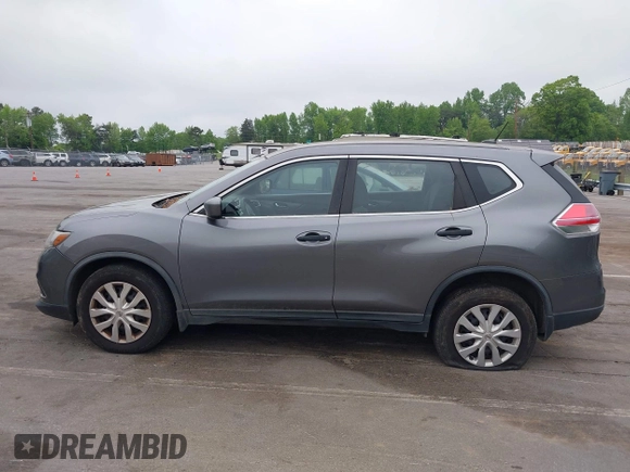 2016 Nissan Rogue SV with VIN KNMAT2MV1GP627725, listed as a IAAI auction lot 42120155 with 195,695 mi miles. Bid and sale history available at carsss.com. Image 14.