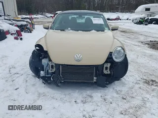 2019 Volkswagen Beetle S with VIN 3VWFD7AT1KM703684, listed as a IAAI auction lot 41571691 with 111,180 mi miles. Bid and sale history available at carsss.com. Image 13.