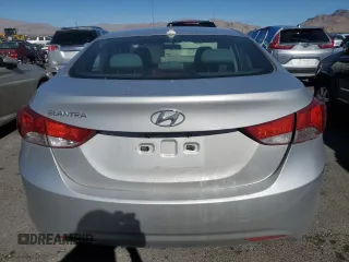 2011 Hyundai Elantra Limited z VIN KMHDH4AE6BU155963, wystawiony jako Copart lot #45385235 z przebiegiem 104 767 mil mil oraz Szkoda całkowita • Salvage title. Historia ofert i sprzedaży dostępna na DreamBid. Obrazek 6.