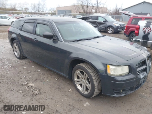 2008 Dodge Magnum SXT with VIN 2D4FV37VX8H225695, listed as a IAAI auction lot 42037741 with 196,099 mi miles and . Bid and sale history available at carsss.com. Image 1.