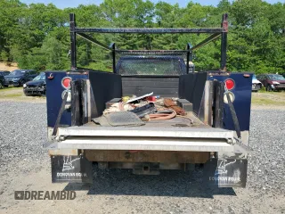 2010 Ford F-350 z VIN 1FDWF3HR4AEB31882, wystawiony jako Copart lot #66237185 z przebiegiem 94 829 mil mil oraz Szkoda całkowita • Salvage title. Historia ofert i sprzedaży dostępna na DreamBid. Obrazek 6.