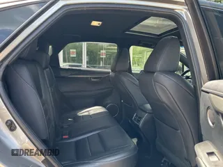 2017 Lexus NX 200t z VIN JTJBARBZ8H2111463, wystawiony jako Copart lot #58987995 z przebiegiem 254 433 mil mil oraz Tytuł czysty. Historia ofert i sprzedaży dostępna na DreamBid. Obrazek 6.