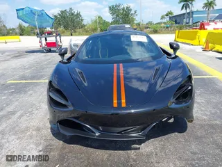 2018 McLaren 720S with VIN SBM14DCA9JW001142, listed as a IAAI auction lot 42117797 with 15,654 mi miles. Bid and sale history available at carsss.com. Image 12.