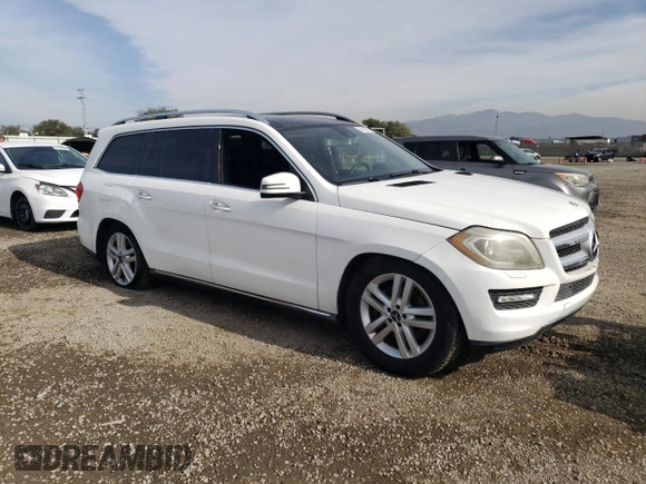 2016 Mercedes-Benz GL with VIN 4JGDF6EE4GA637674, listed as a Copart auction lot 86203394 with 111,764 mi miles and Salvage Title. Bid and sale history available at carsss.com. Image 4.