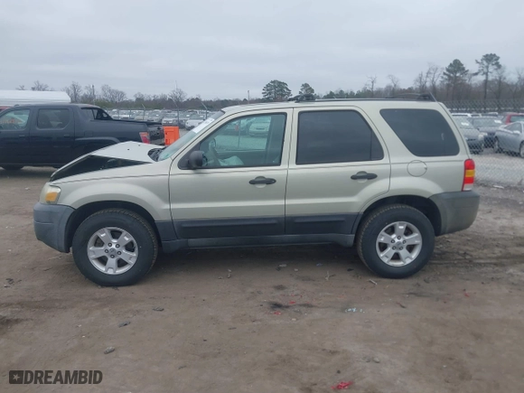 2005 Ford Escape XLT with VIN 1FMYU93135DA07844, listed as a IAAI auction lot 41786019 with 118,840 mi miles. Bid and sale history available at carsss.com. Image 14.