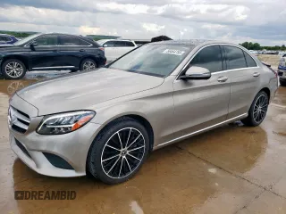 2020 Mercedes-Benz C 300 z VIN 55SWF8DB6LU327820, wystawiony jako Copart lot #56464755 z przebiegiem 67 442 mil mil oraz Szkoda całkowita • Salvage title. Historia ofert i sprzedaży dostępna na DreamBid. Obrazek 1.