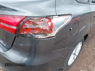 2016 Ford Focus SE z VIN 1FADP3F2XGL397092, wystawiony jako IAAI lot #42619802 z przebiegiem 232 252 mil mil oraz . Historia ofert i sprzedaży dostępna na DreamBid. Obrazek 13.